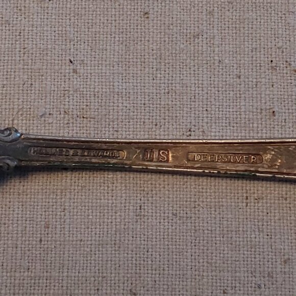 Vintage Holmes & Edwards deepsilver slotted serving spoon - Picture 3 of 3